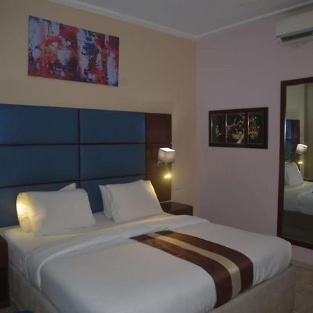 De Santos Hotel Agege Kültér fotó
