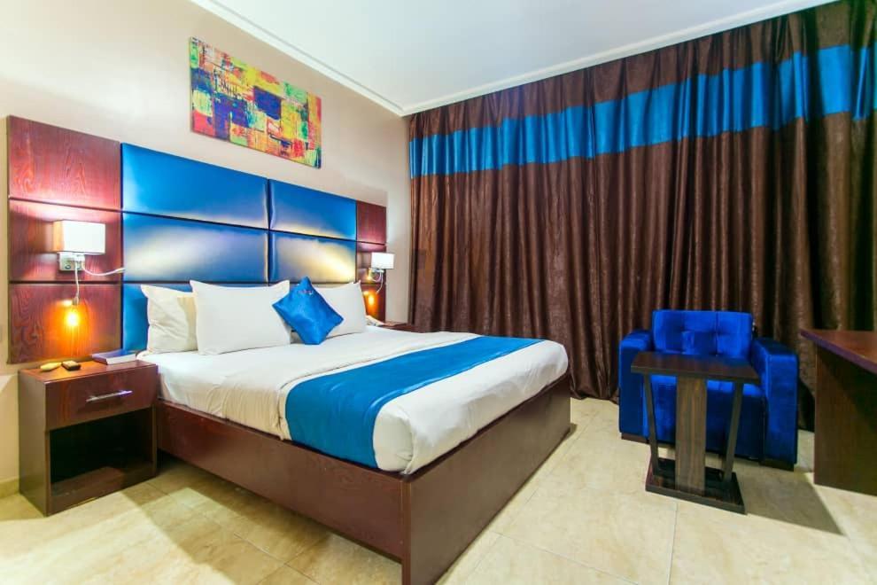De Santos Hotel Agege Kültér fotó
