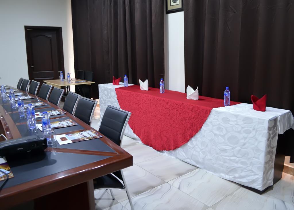 De Santos Hotel Agege Kültér fotó