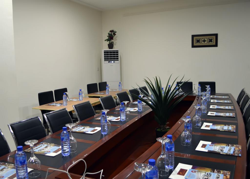 De Santos Hotel Agege Kültér fotó