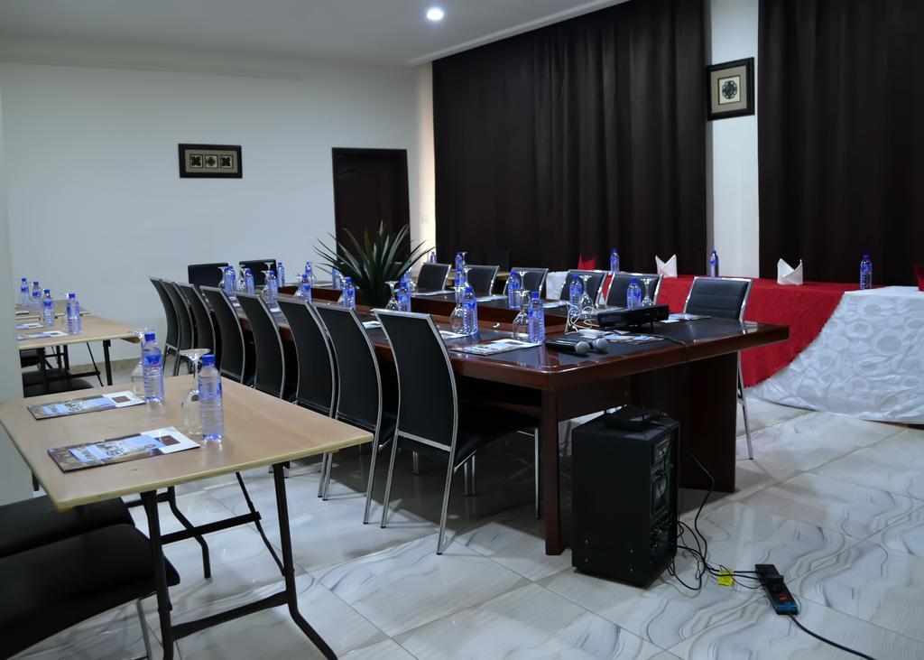 De Santos Hotel Agege Kültér fotó